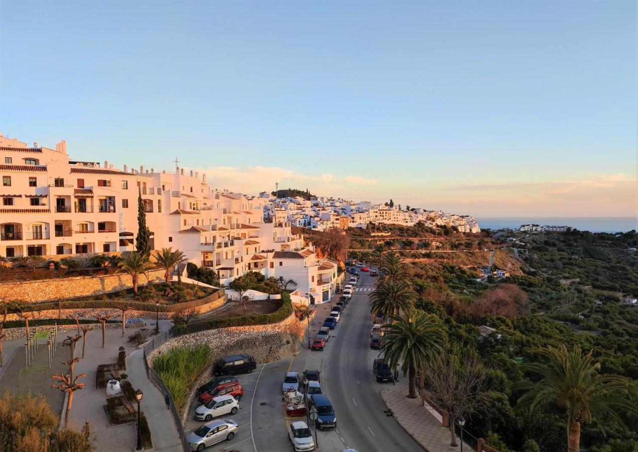 Lovely 2 Bedroom Apartment With Sea View, Frigiliana Eksteriør bilde